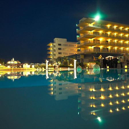 Grand Hotel Berti Silvi Marina Exterior photo