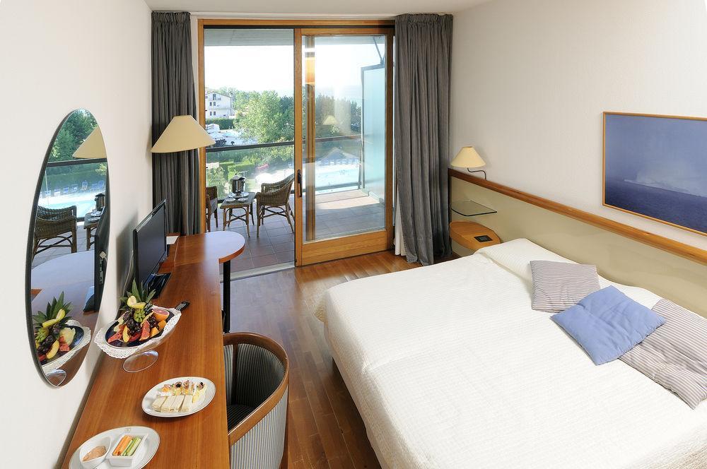 Grand Hotel Berti Silvi Marina Exterior photo